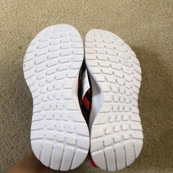 NWT Adidas Kids Shoes Sneakers - Picture 4 of 6